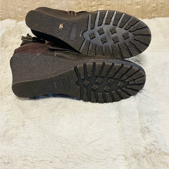 Stylish Black Ankle Boots - Picture 6 of 6